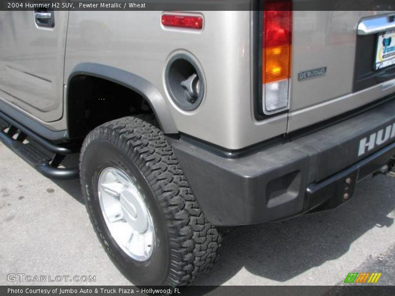 Pewter Metallic / Wheat 2004 Hummer H2 SUV