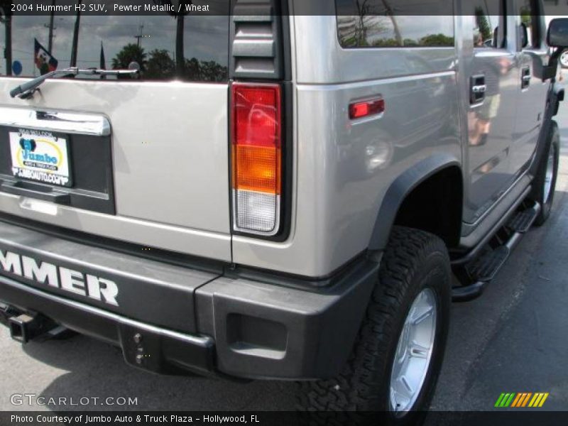Pewter Metallic / Wheat 2004 Hummer H2 SUV