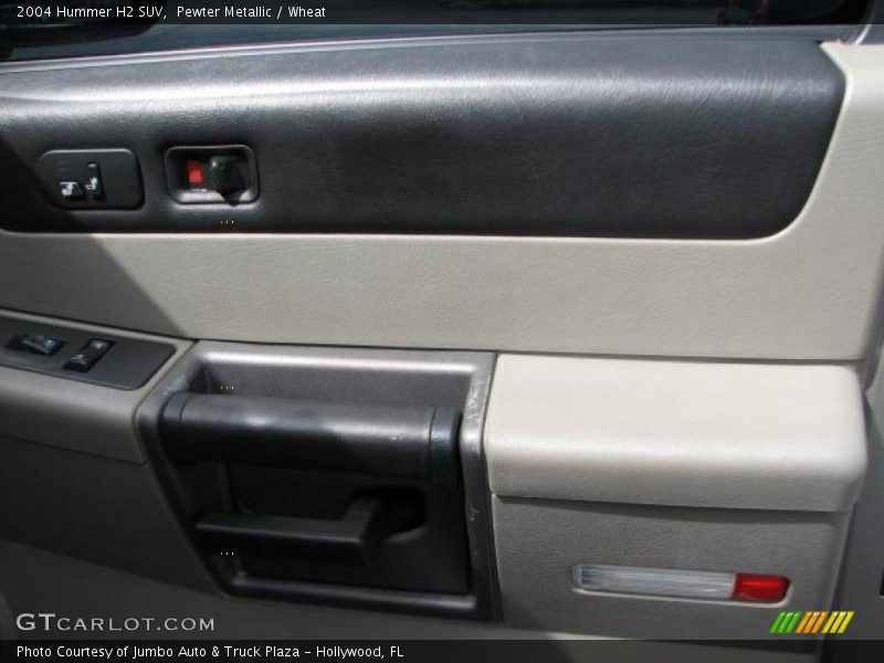 Pewter Metallic / Wheat 2004 Hummer H2 SUV