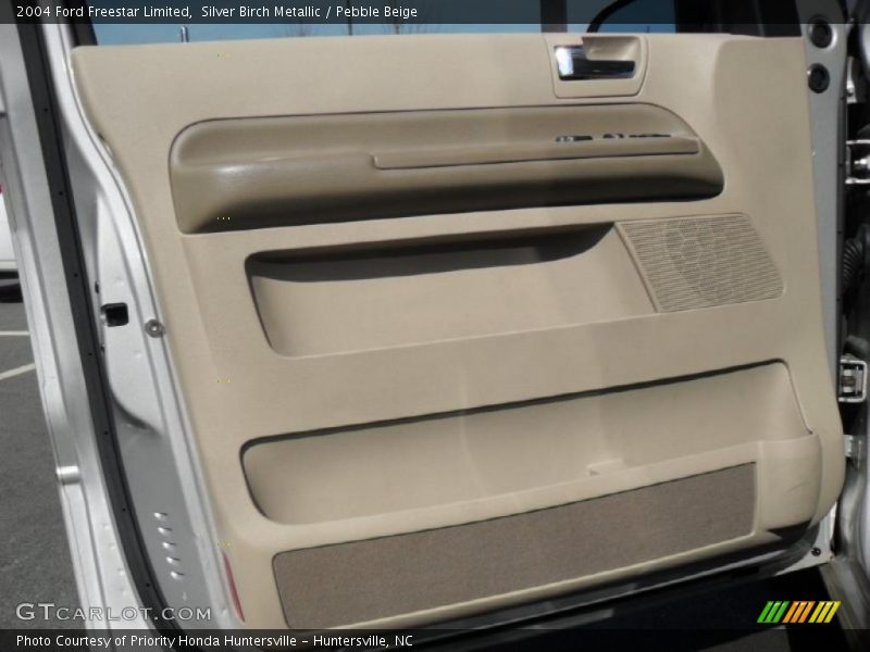 Silver Birch Metallic / Pebble Beige 2004 Ford Freestar Limited