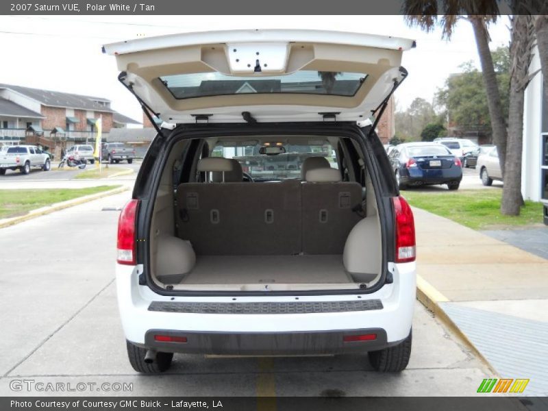 Polar White / Tan 2007 Saturn VUE