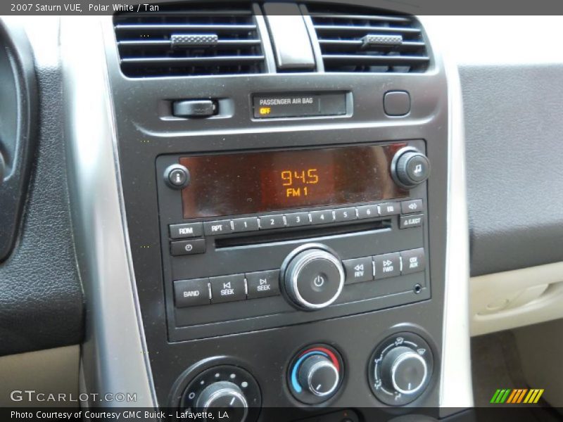 Polar White / Tan 2007 Saturn VUE