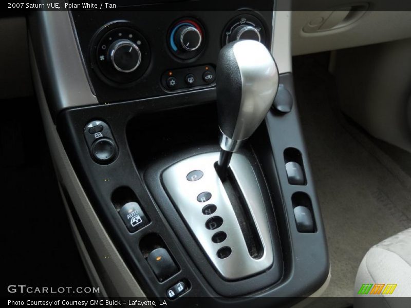 Polar White / Tan 2007 Saturn VUE