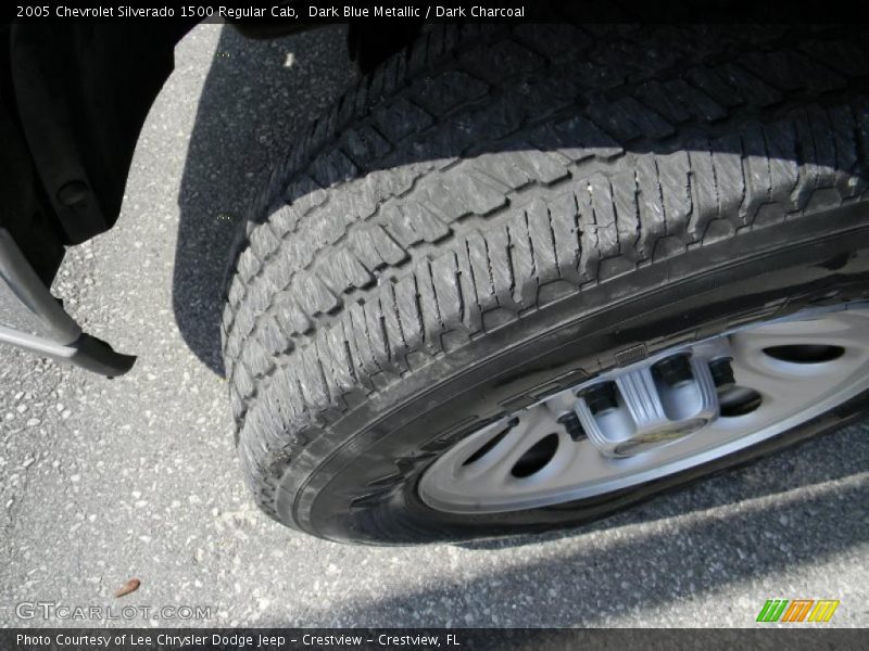 Dark Blue Metallic / Dark Charcoal 2005 Chevrolet Silverado 1500 Regular Cab