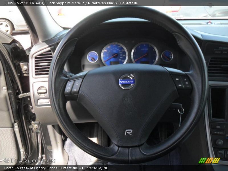  2005 S60 R AWD Steering Wheel