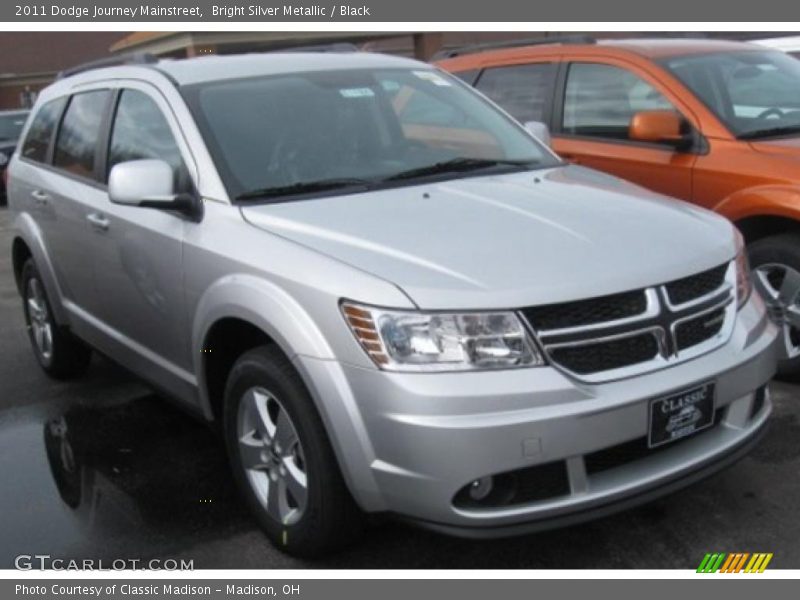 Bright Silver Metallic / Black 2011 Dodge Journey Mainstreet