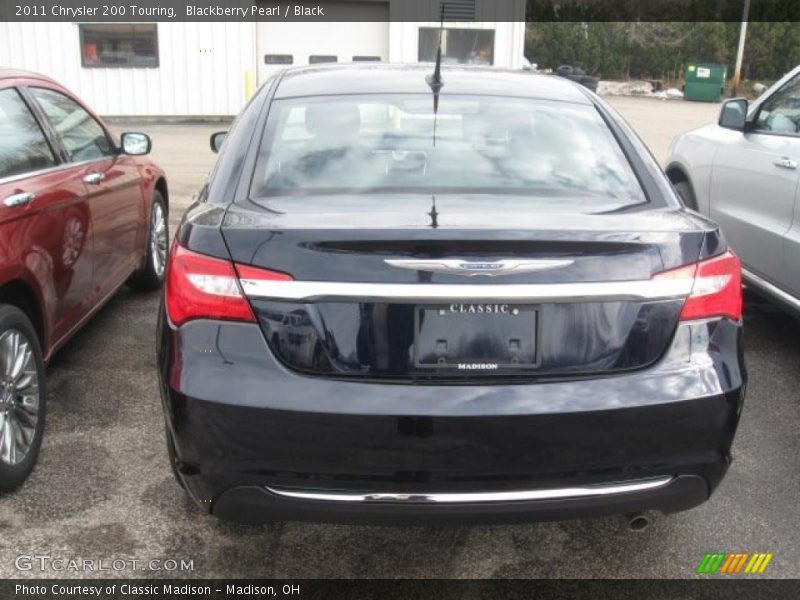 Blackberry Pearl / Black 2011 Chrysler 200 Touring