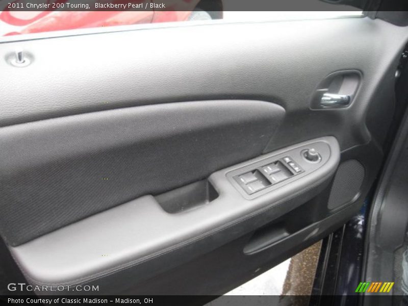 Blackberry Pearl / Black 2011 Chrysler 200 Touring
