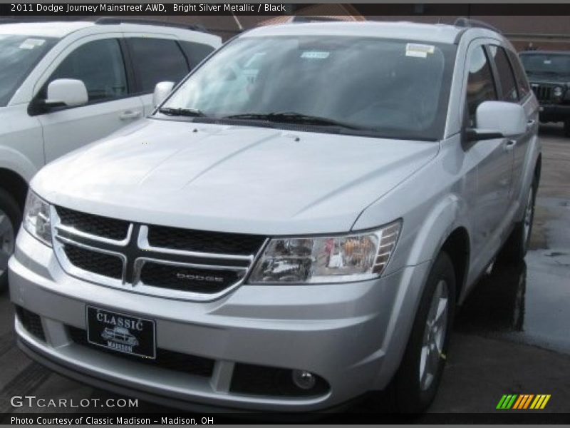 Bright Silver Metallic / Black 2011 Dodge Journey Mainstreet AWD