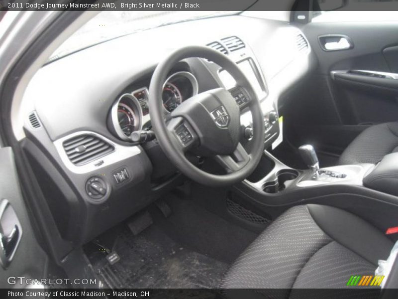Bright Silver Metallic / Black 2011 Dodge Journey Mainstreet AWD