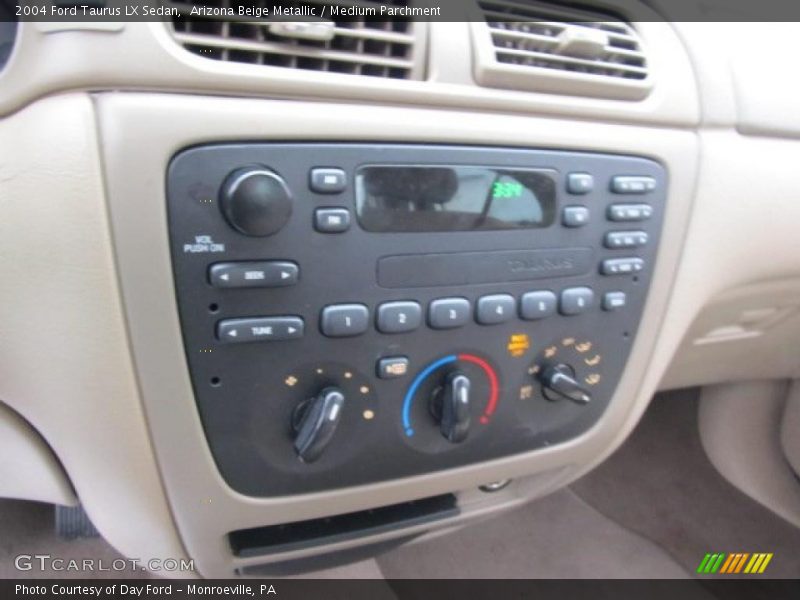 Arizona Beige Metallic / Medium Parchment 2004 Ford Taurus LX Sedan