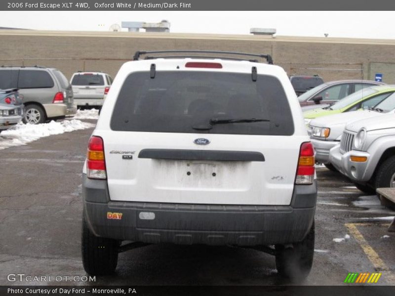 Oxford White / Medium/Dark Flint 2006 Ford Escape XLT 4WD