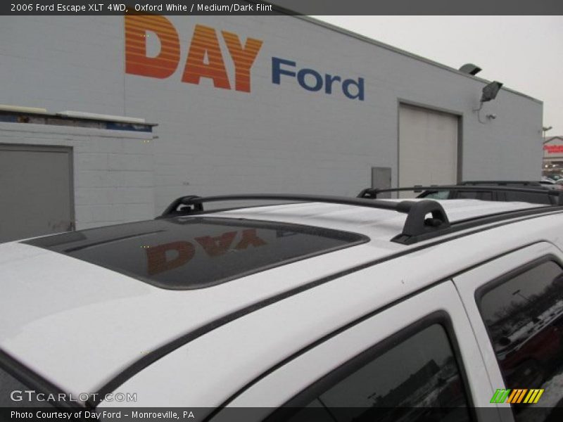 Oxford White / Medium/Dark Flint 2006 Ford Escape XLT 4WD