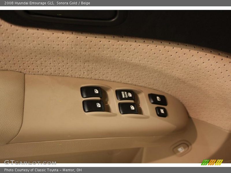 Sonora Gold / Beige 2008 Hyundai Entourage GLS