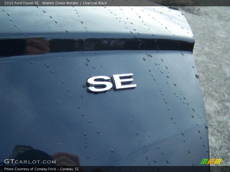 Atlantis Green Metallic / Charcoal Black 2010 Ford Fusion SE