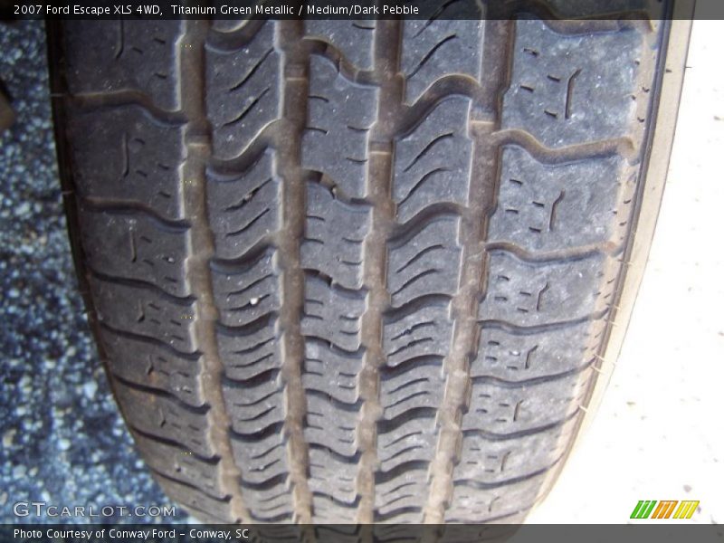 Titanium Green Metallic / Medium/Dark Pebble 2007 Ford Escape XLS 4WD
