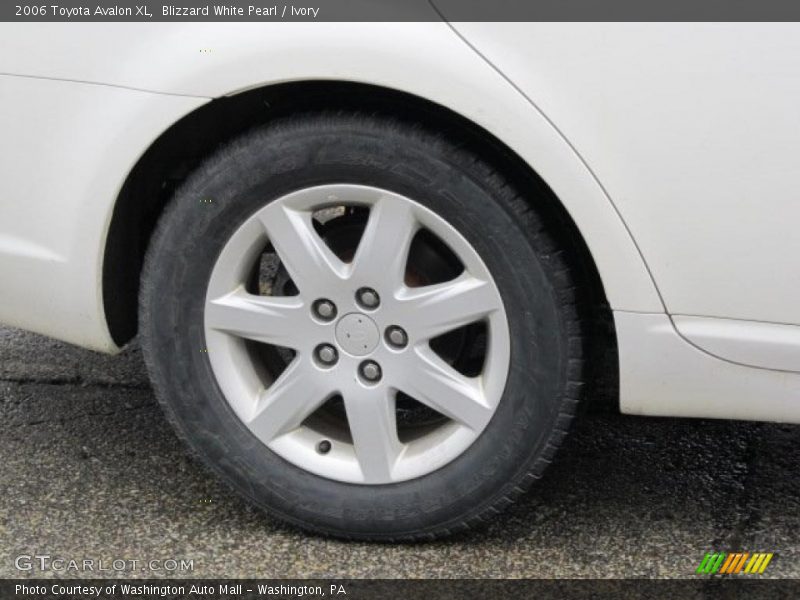 Blizzard White Pearl / Ivory 2006 Toyota Avalon XL