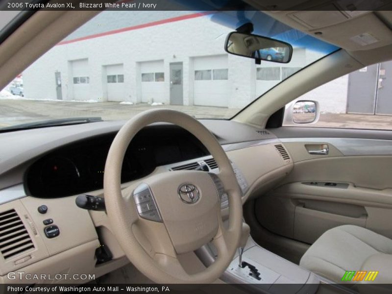 Blizzard White Pearl / Ivory 2006 Toyota Avalon XL