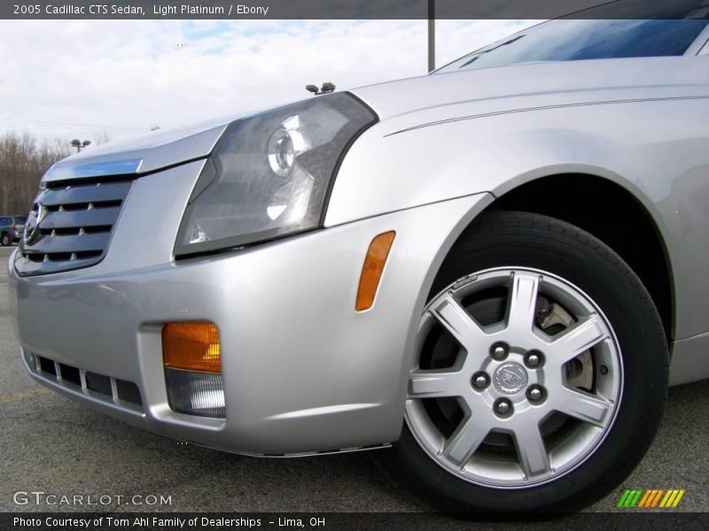 Light Platinum / Ebony 2005 Cadillac CTS Sedan