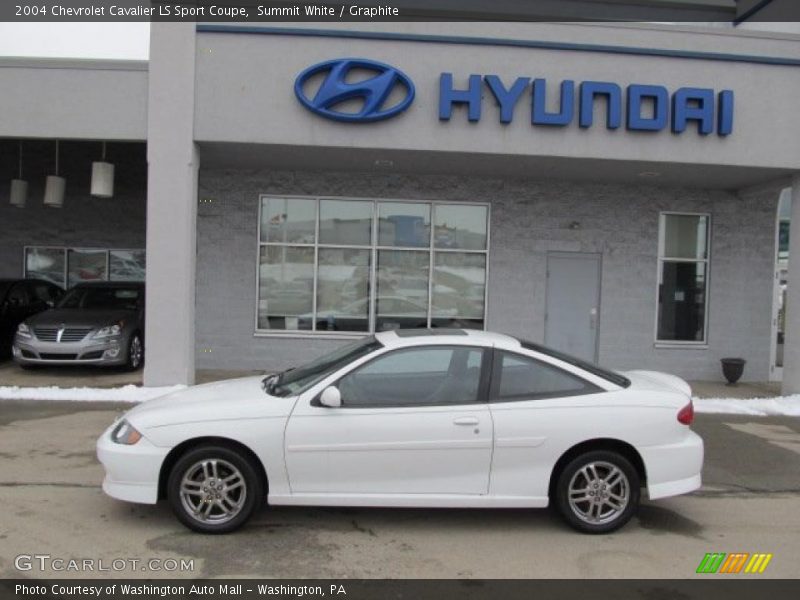 Summit White / Graphite 2004 Chevrolet Cavalier LS Sport Coupe