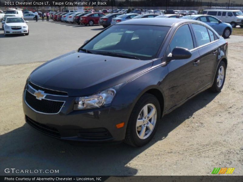 Taupe Gray Metallic / Jet Black 2011 Chevrolet Cruze LT