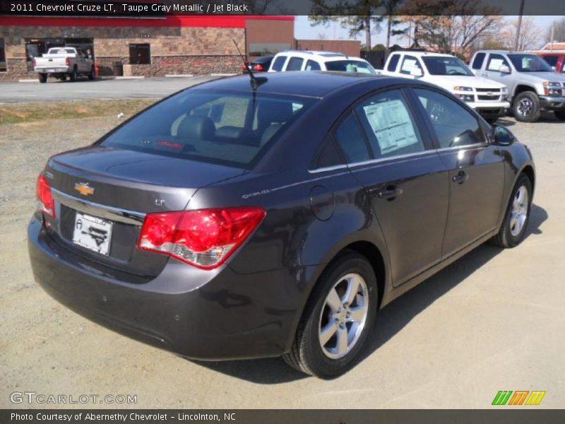 Taupe Gray Metallic / Jet Black 2011 Chevrolet Cruze LT
