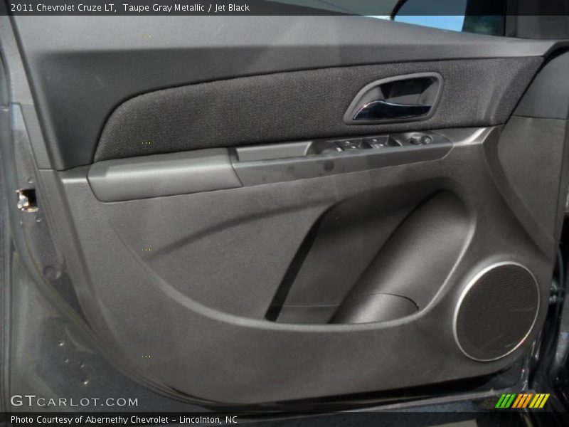 Taupe Gray Metallic / Jet Black 2011 Chevrolet Cruze LT