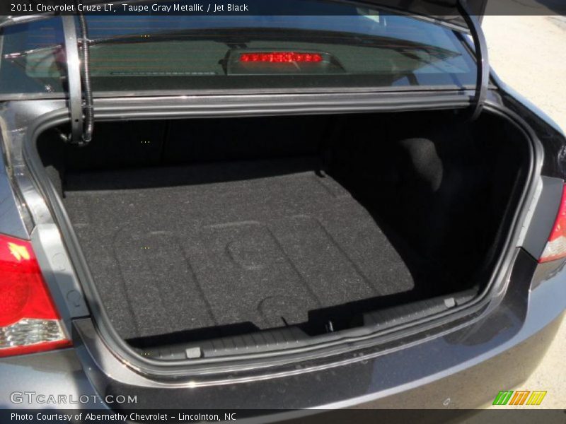 Taupe Gray Metallic / Jet Black 2011 Chevrolet Cruze LT