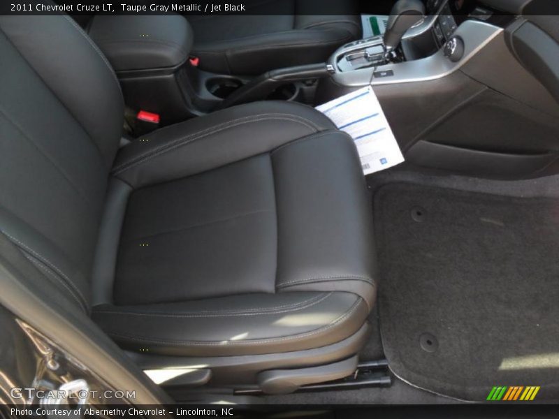 Taupe Gray Metallic / Jet Black 2011 Chevrolet Cruze LT