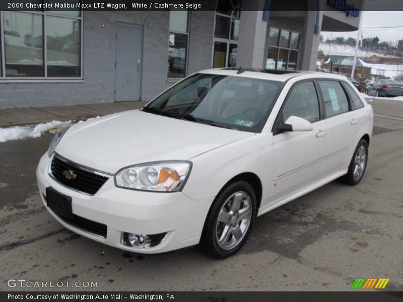 Front 3/4 View of 2006 Malibu Maxx LTZ Wagon