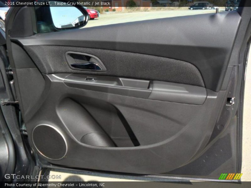 Taupe Gray Metallic / Jet Black 2011 Chevrolet Cruze LT