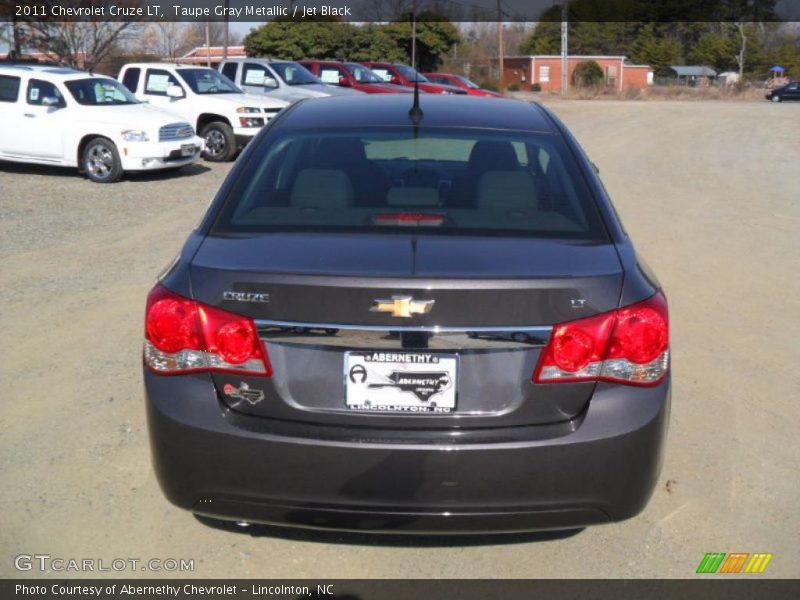 Taupe Gray Metallic / Jet Black 2011 Chevrolet Cruze LT