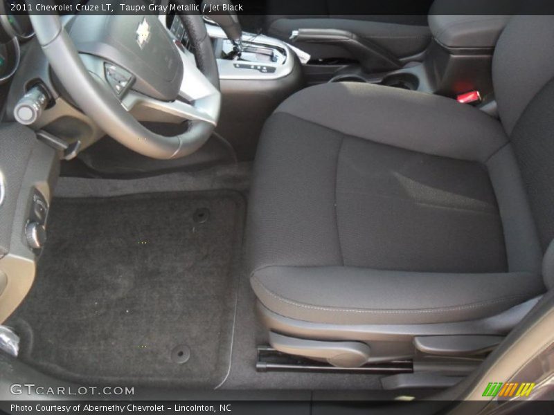Taupe Gray Metallic / Jet Black 2011 Chevrolet Cruze LT