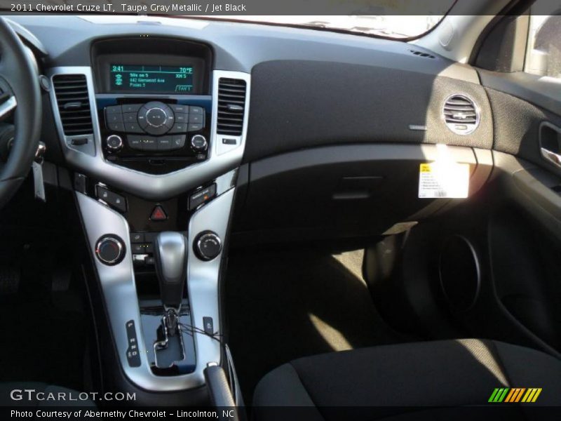 Taupe Gray Metallic / Jet Black 2011 Chevrolet Cruze LT