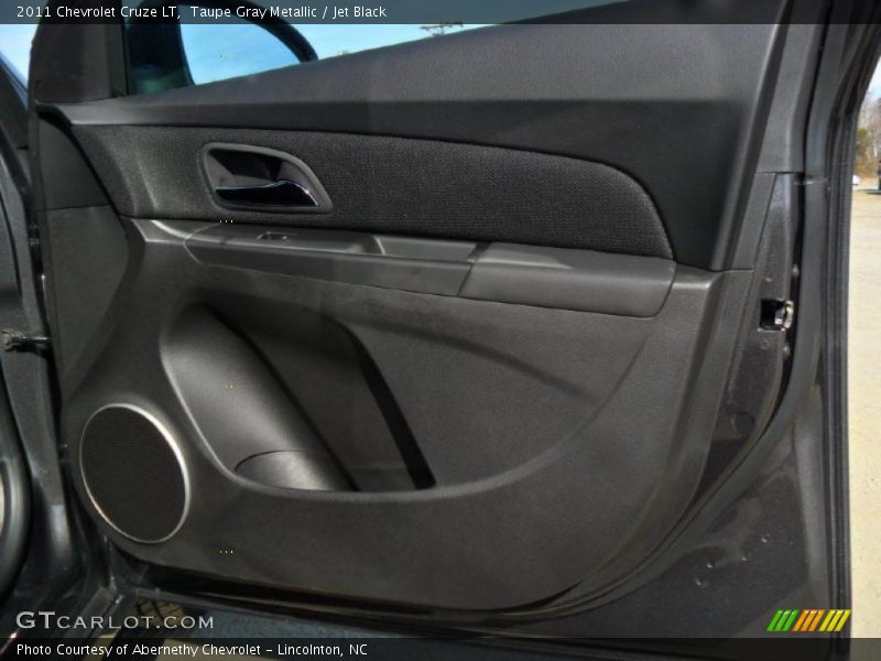 Taupe Gray Metallic / Jet Black 2011 Chevrolet Cruze LT