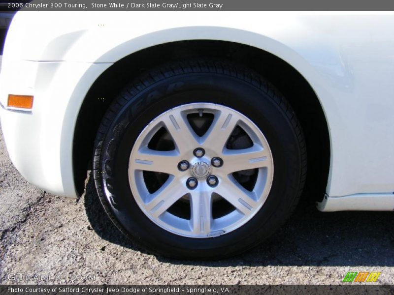 Stone White / Dark Slate Gray/Light Slate Gray 2006 Chrysler 300 Touring