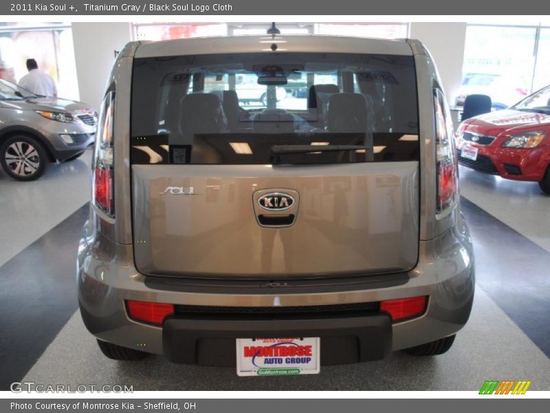 Titanium Gray / Black Soul Logo Cloth 2011 Kia Soul +