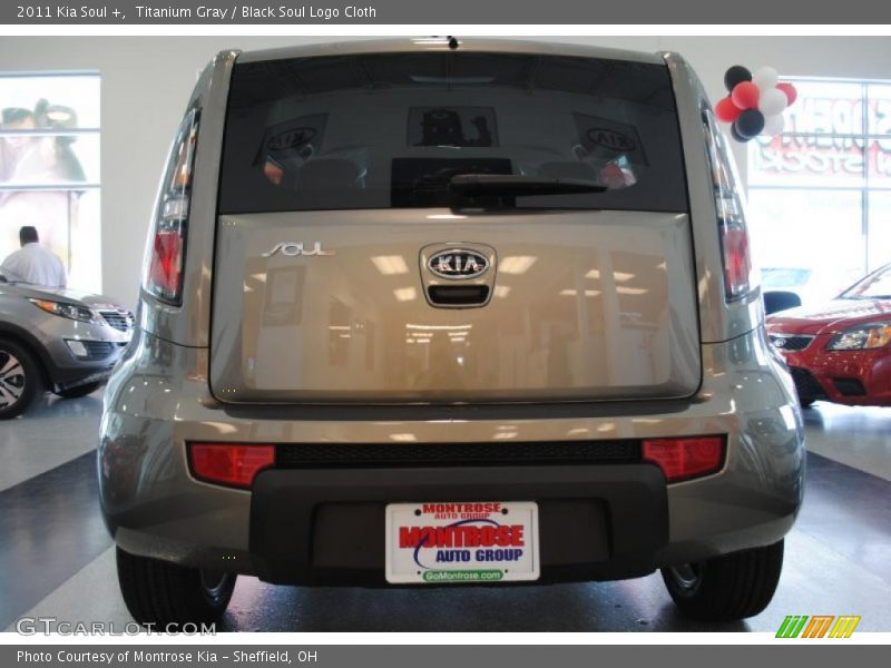 Titanium Gray / Black Soul Logo Cloth 2011 Kia Soul +