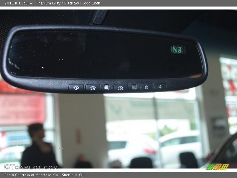 Titanium Gray / Black Soul Logo Cloth 2011 Kia Soul +