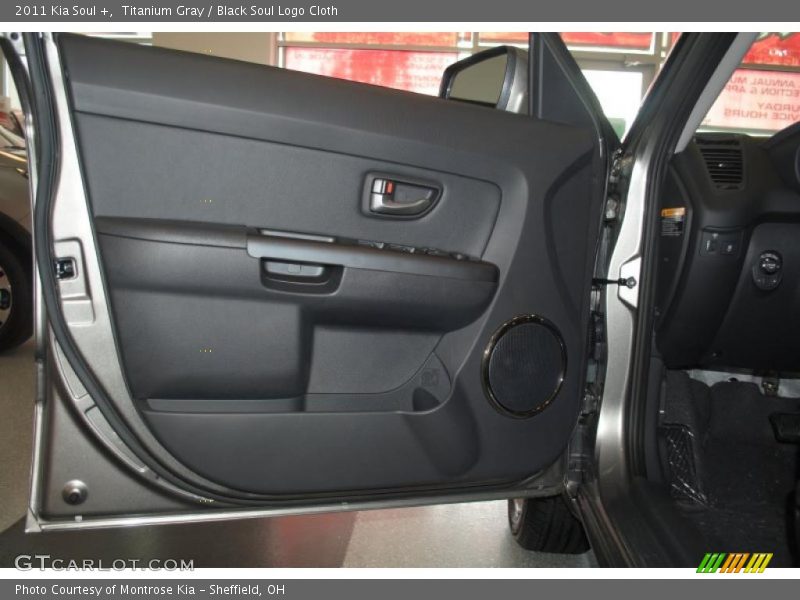 Titanium Gray / Black Soul Logo Cloth 2011 Kia Soul +