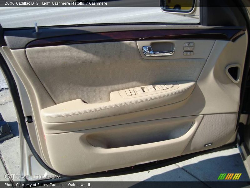 Light Cashmere Metallic / Cashmere 2006 Cadillac DTS