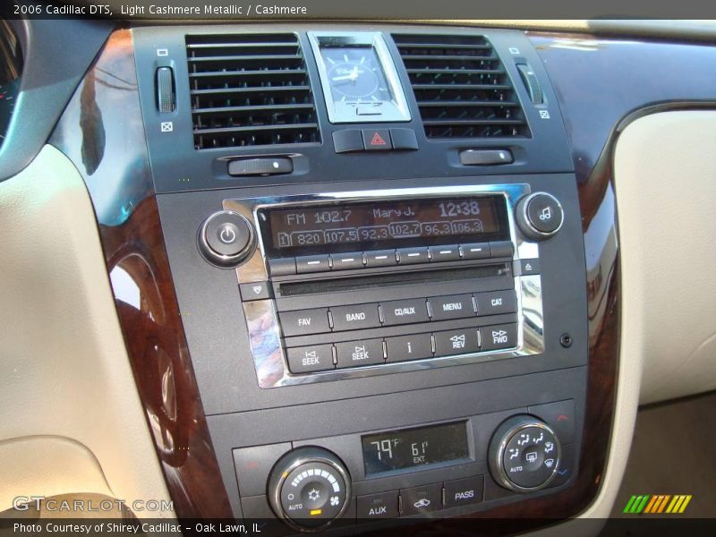 Light Cashmere Metallic / Cashmere 2006 Cadillac DTS