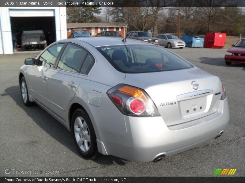 Radiant Silver Metallic / Charcoal 2009 Nissan Altima Hybrid