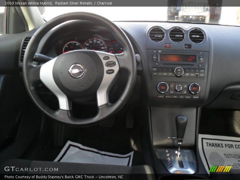 Radiant Silver Metallic / Charcoal 2009 Nissan Altima Hybrid
