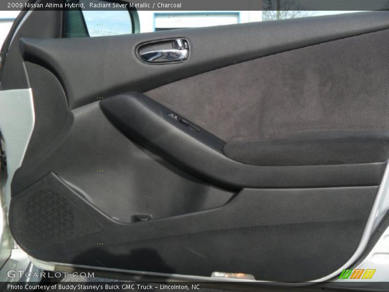 Radiant Silver Metallic / Charcoal 2009 Nissan Altima Hybrid