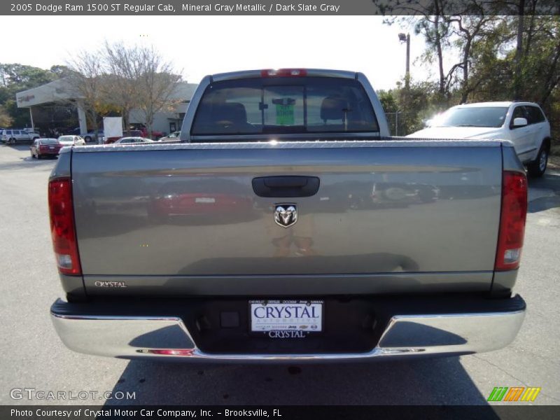 Mineral Gray Metallic / Dark Slate Gray 2005 Dodge Ram 1500 ST Regular Cab