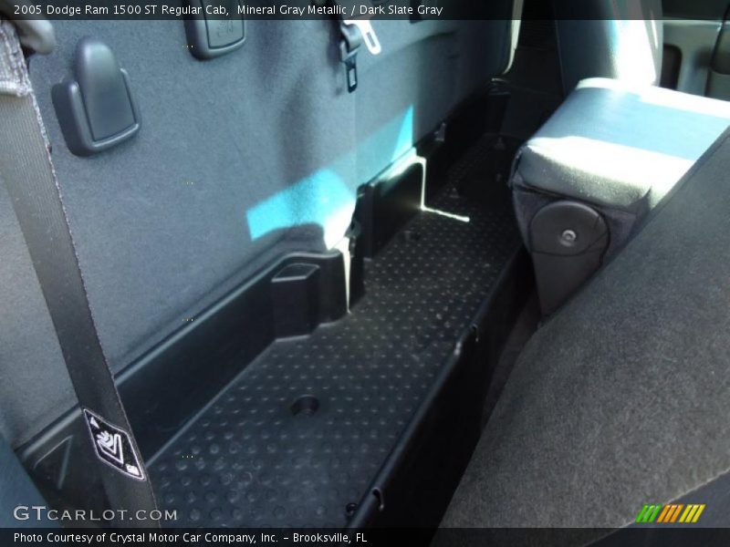 Mineral Gray Metallic / Dark Slate Gray 2005 Dodge Ram 1500 ST Regular Cab