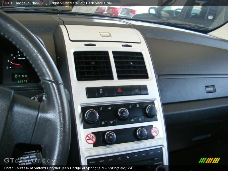 Bright Silver Metallic / Dark Slate Gray 2010 Dodge Journey SXT