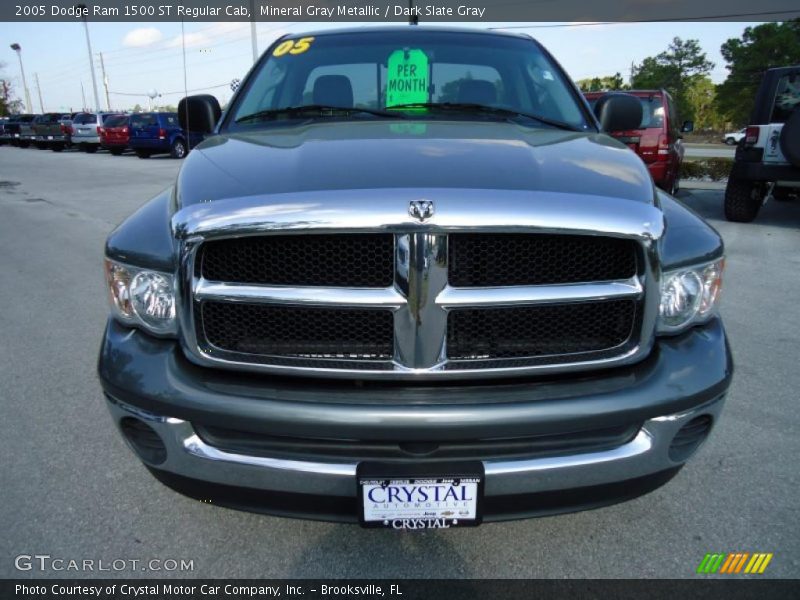 Mineral Gray Metallic / Dark Slate Gray 2005 Dodge Ram 1500 ST Regular Cab