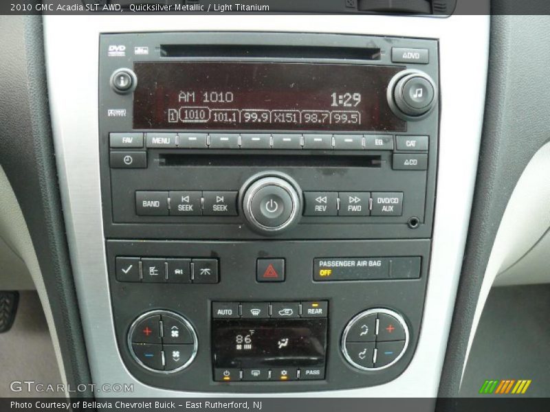 Quicksilver Metallic / Light Titanium 2010 GMC Acadia SLT AWD